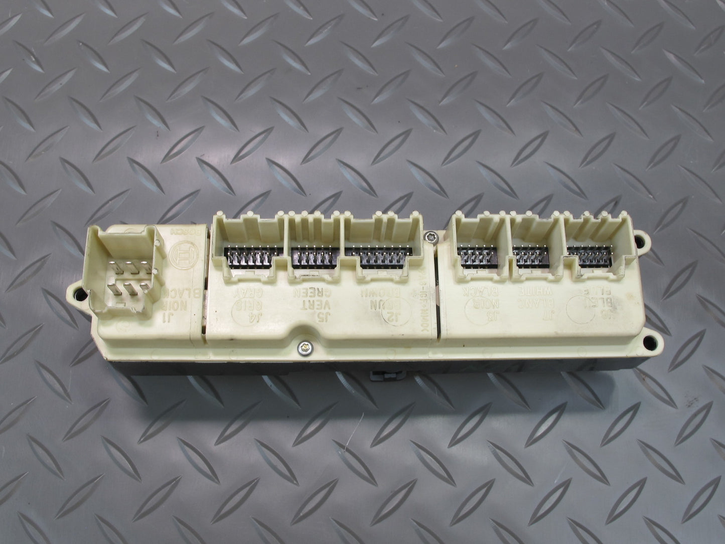 2008-2009 Hummer H2 Front Right Door Window Switch 10377669