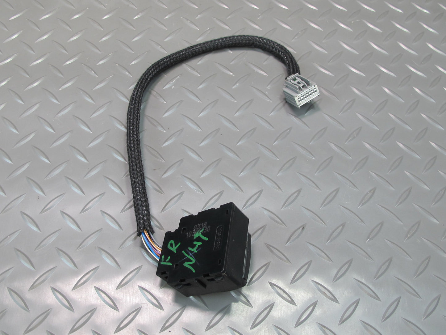 2008-2009 Hummer H2 Front Right Seat Adjustment Memory Control Switch