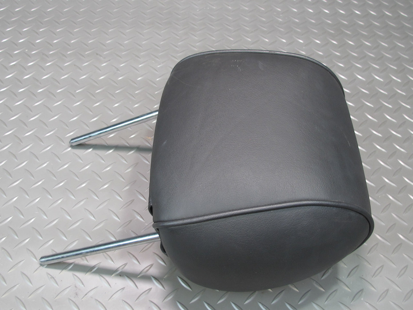 2008-2009 Hummer H2 Front Left & Right Seat Leather Headrest Set of 2 Black