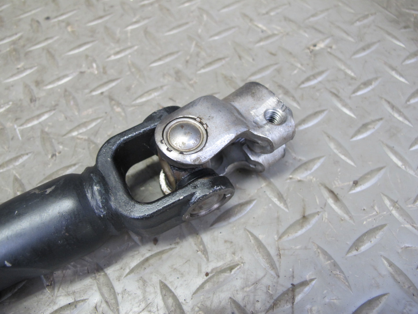 99-00 Lexus UCF20L LS400 Steering Column Intermediate Linkage U Joint Shaft OEM