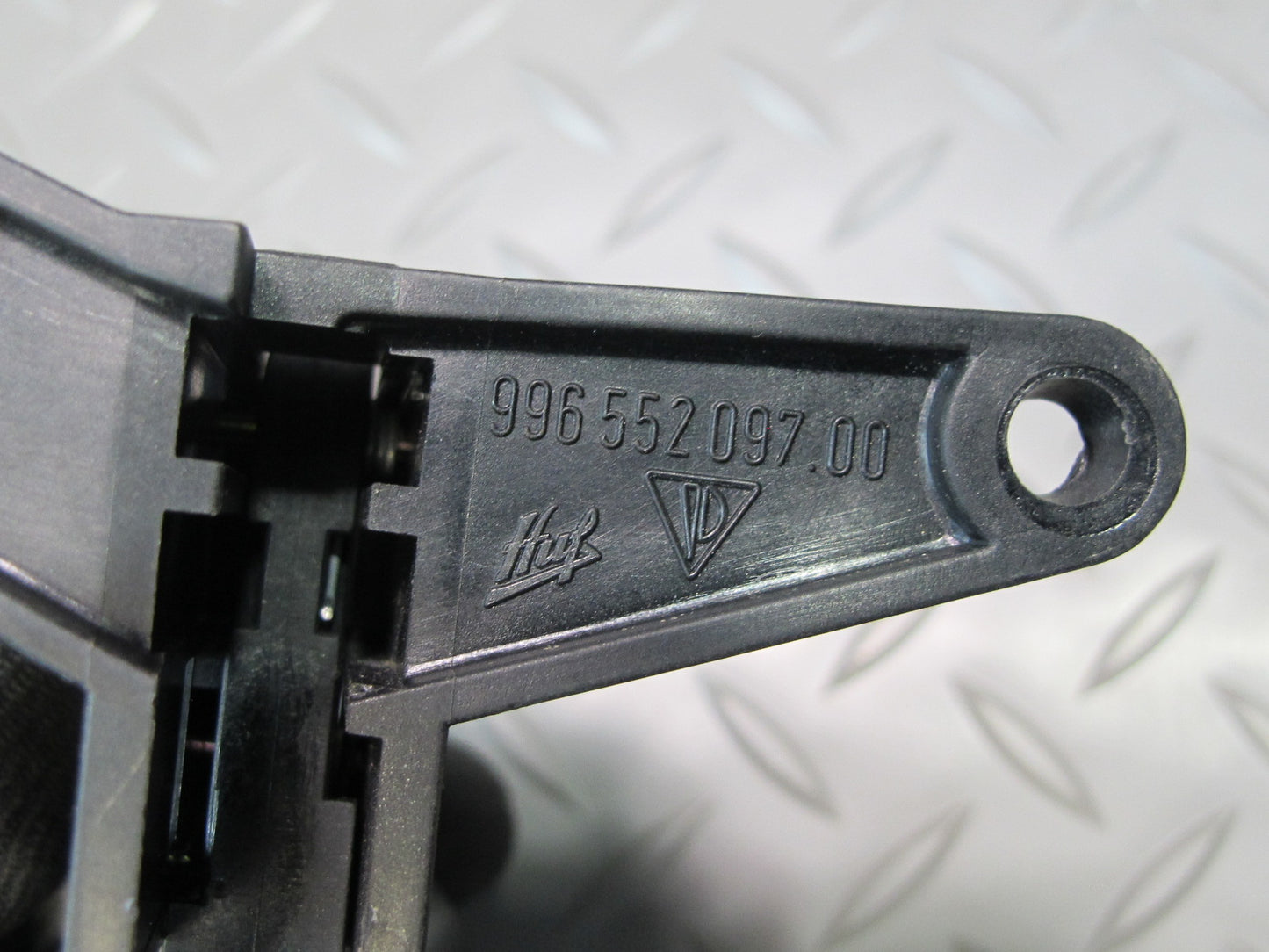 2002-2005 Porsche 911 996 Door Handle Anti Theft Ignition Arm Rest Lock KEY Set