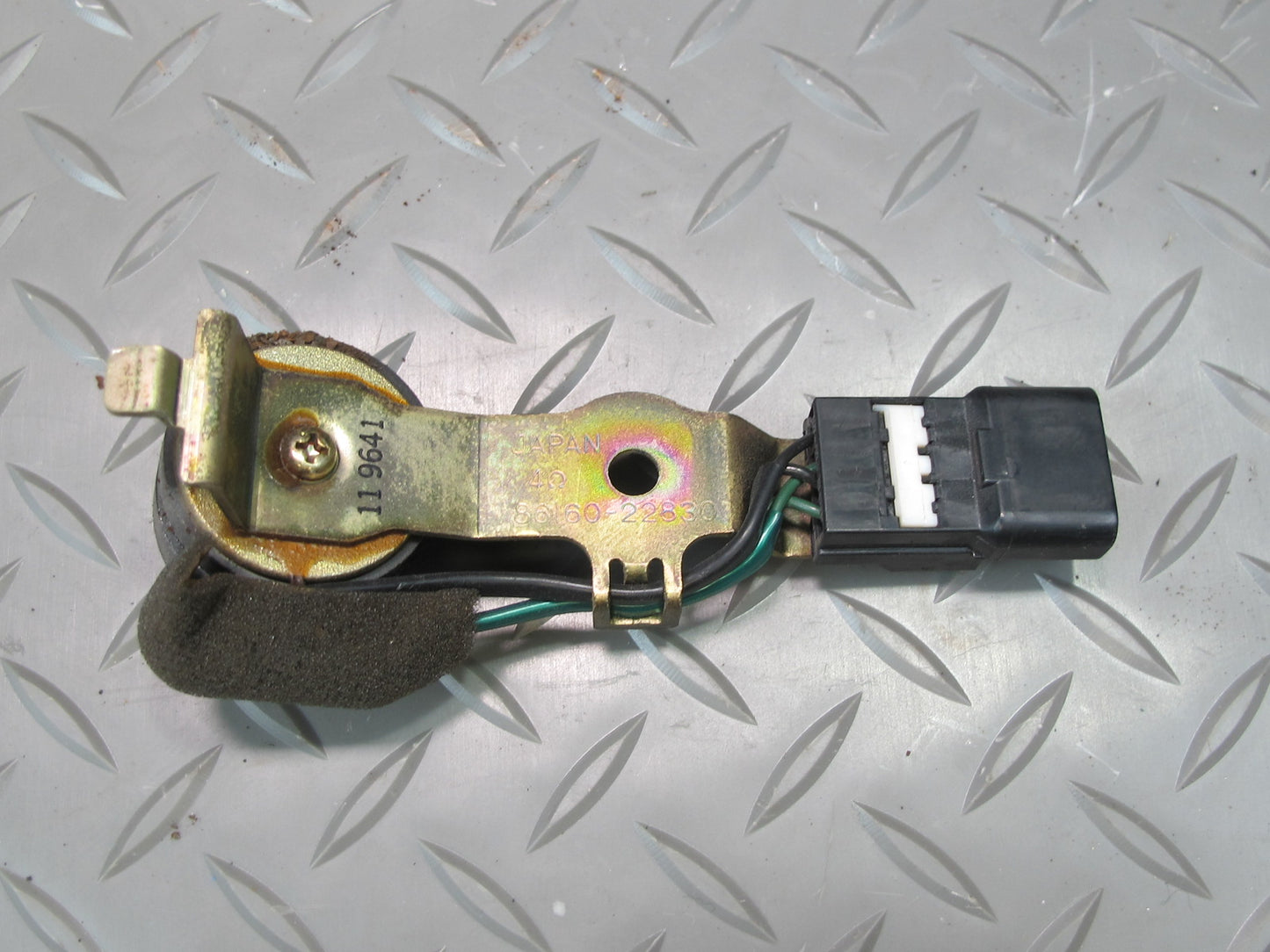 96-98 Toyota MARK2 JZX100 Tourer Set of 4 Front Door Tweeter Speaker OEM