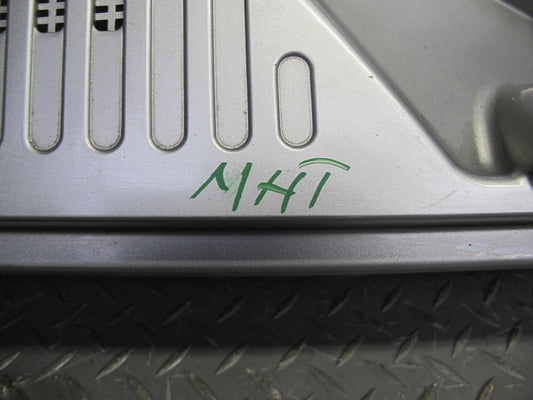 2003-2009 Hummer H2 Windshield Wiper Upper Cowl Vent Trim Panel 15108413