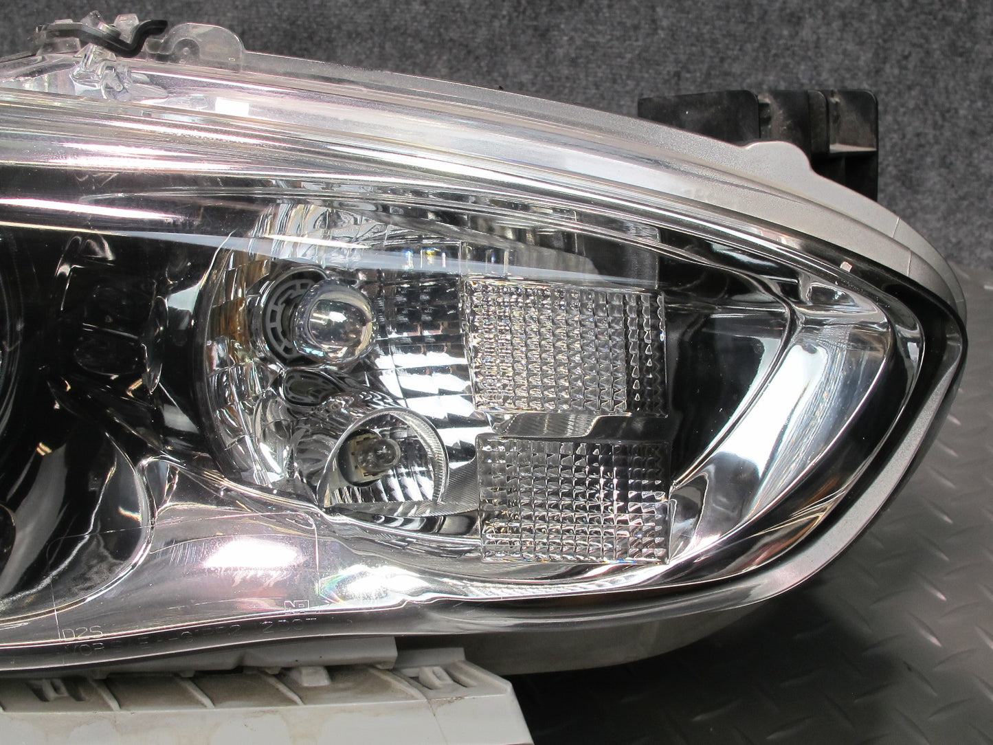 2013-2015 Infiniti JX35 QX60 Front Left & Right Xenon HID Headlight Lamp Set