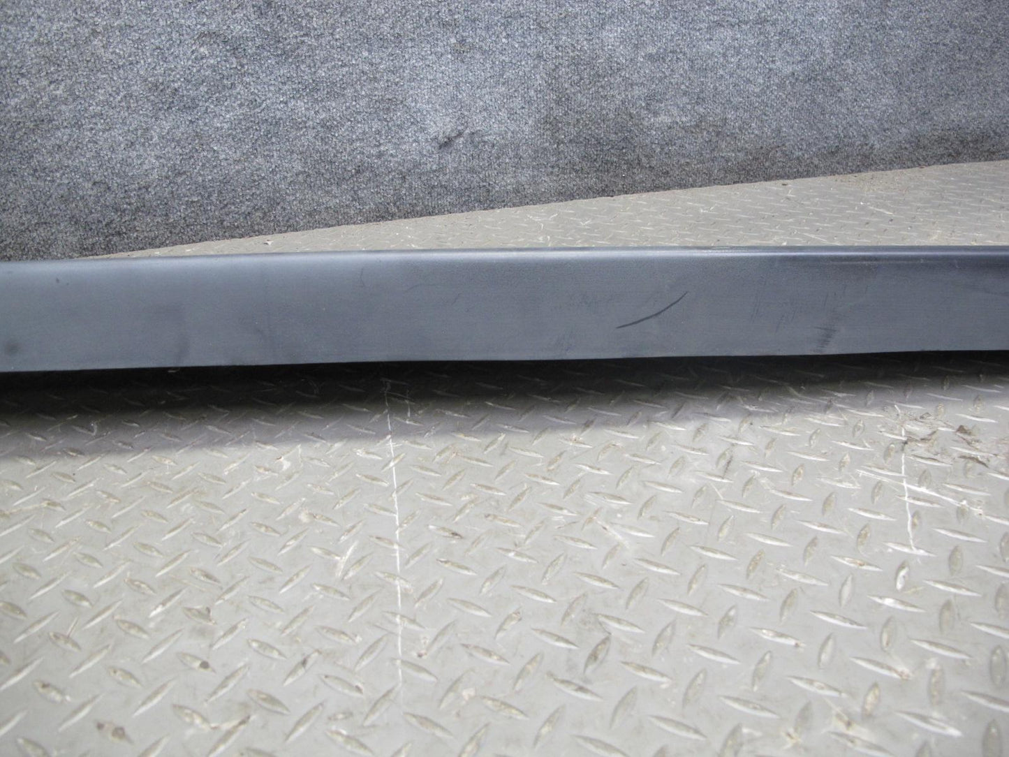 2003-2009 Hummer H2 Left & Right Side Rocker Skirt Panel Molding Trim Set