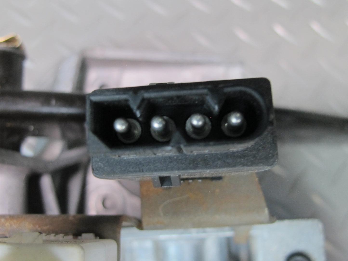 98-99 BMW E36 328i 3-SERIES M/T Gas Throttle Brake Pedal Cylinder Line Set OEM