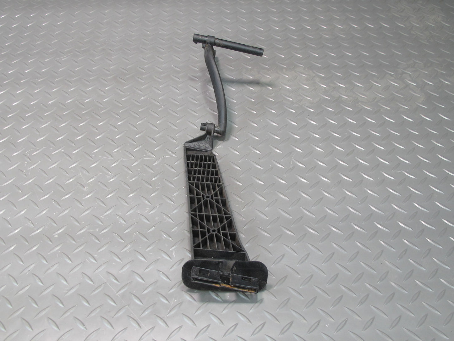 98-99 BMW E36 328i 3-SERIES M/T Gas Throttle Brake Pedal Cylinder Line Set OEM