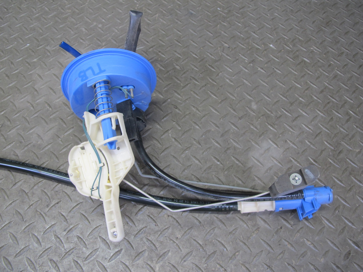 2001-2006 BMW E46 M3 S54 Fuel Pump Level Sensor Sending Unit Assembly