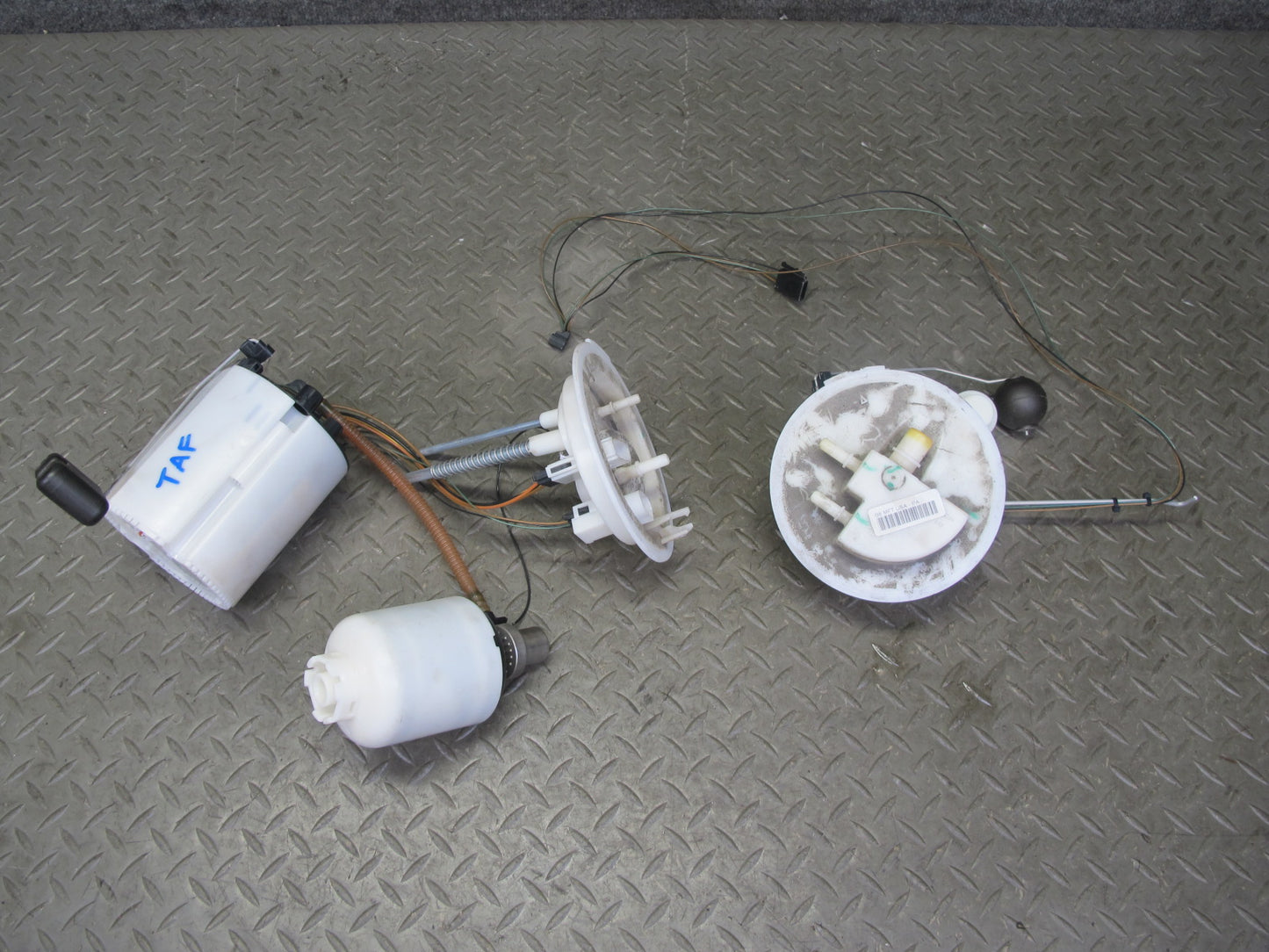 13-16 Audi S4 B8 Fuel Pump Level Sensor Assembly 8KO919051AD OEM