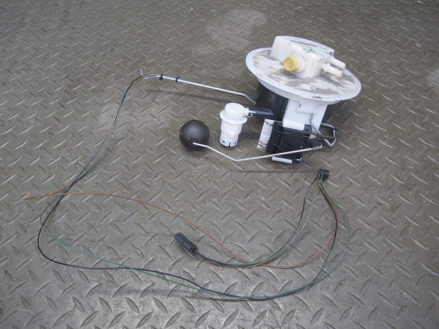 13-16 Audi S4 B8 Fuel Pump Level Sensor Assembly 8KO919051AD OEM