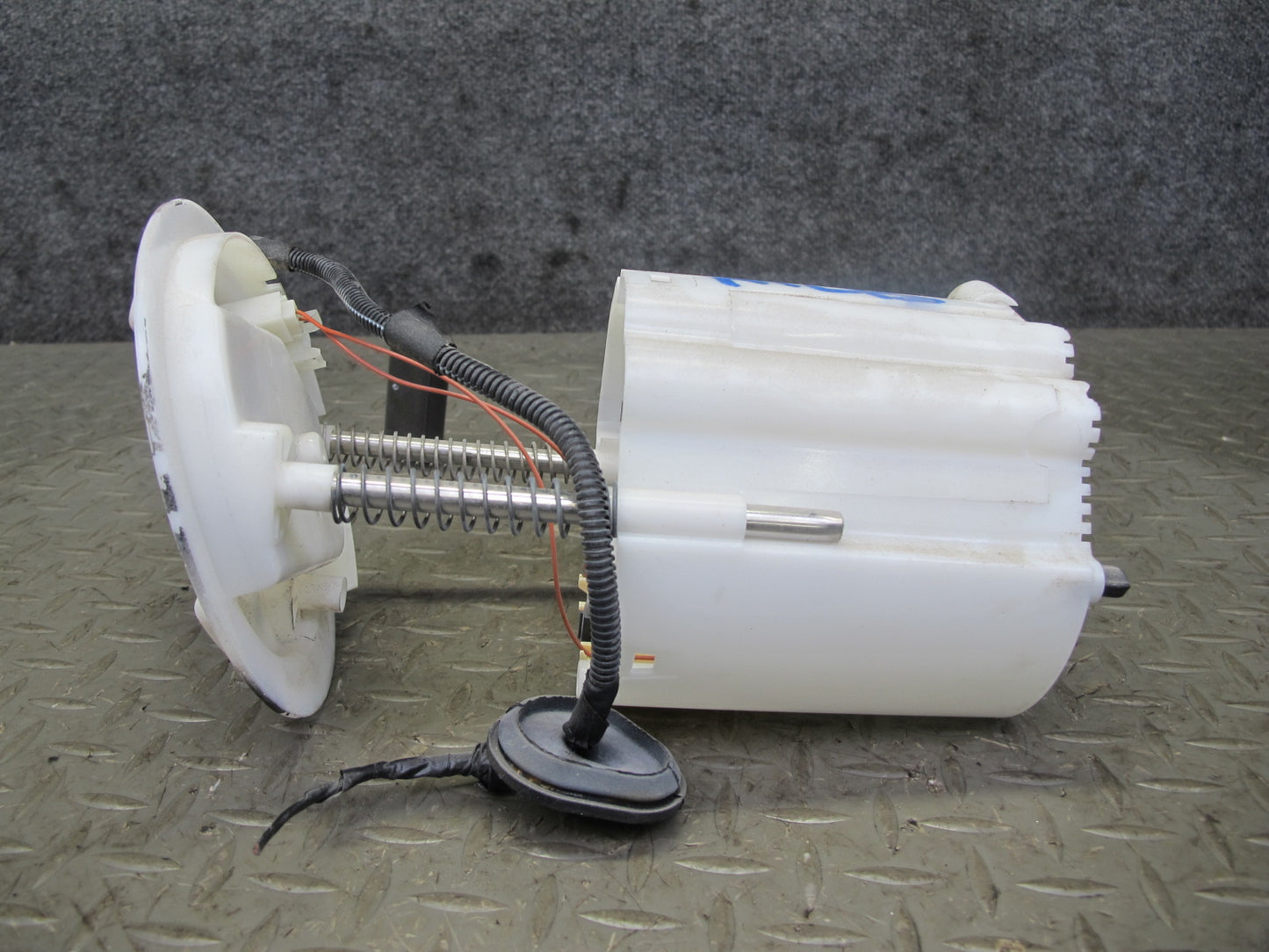 2017-2020 Maserati Levante M161 3.0L Gas Fuel Pump Sending Unit