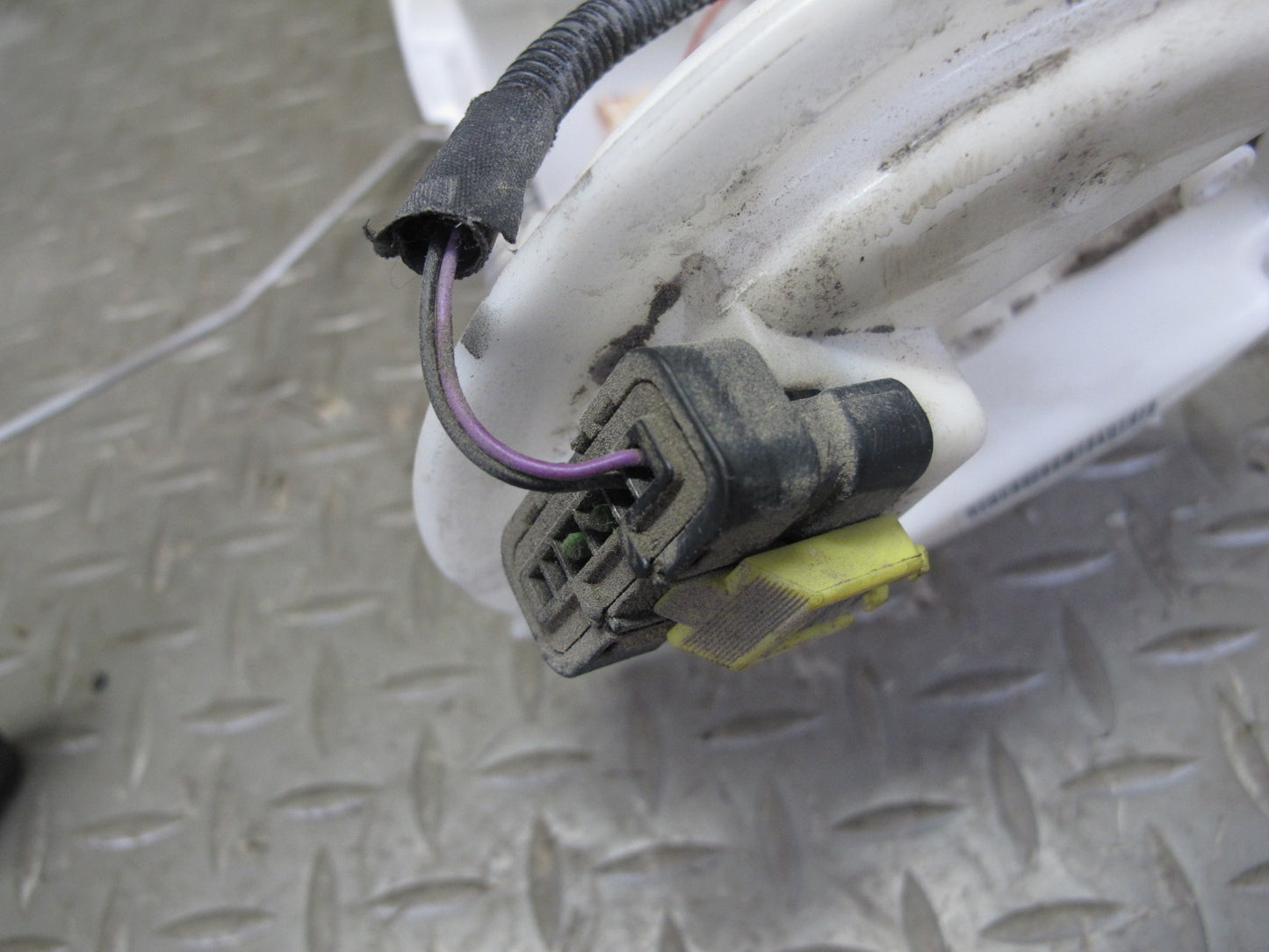 2017-2020 Maserati Levante M161 3.0L Gas Fuel Pump Sending Unit