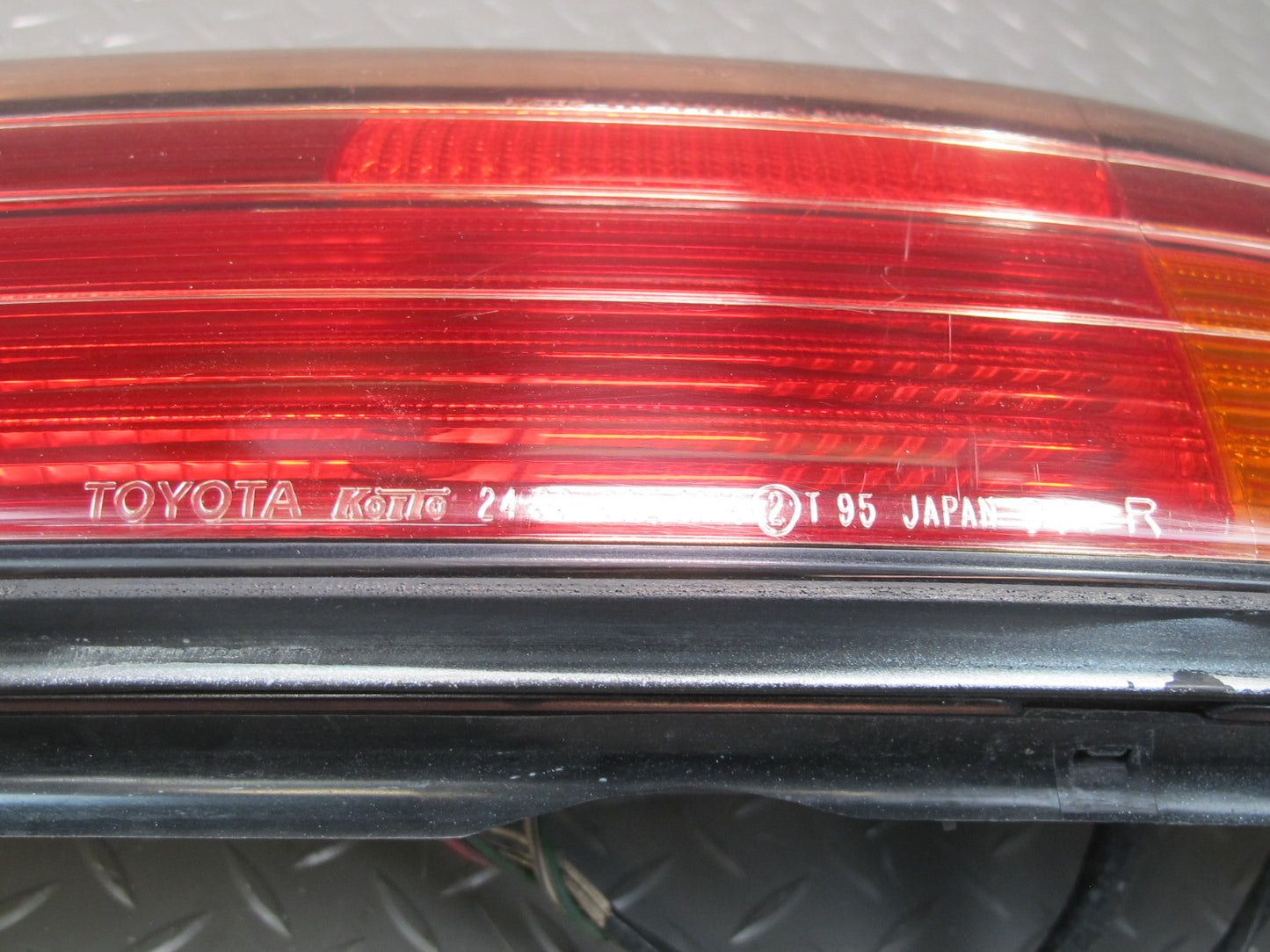 97-00 Lexus UZZ30L SC400 SC300 Set of 2 Rear Left & Right Tail Light Lamp OEM