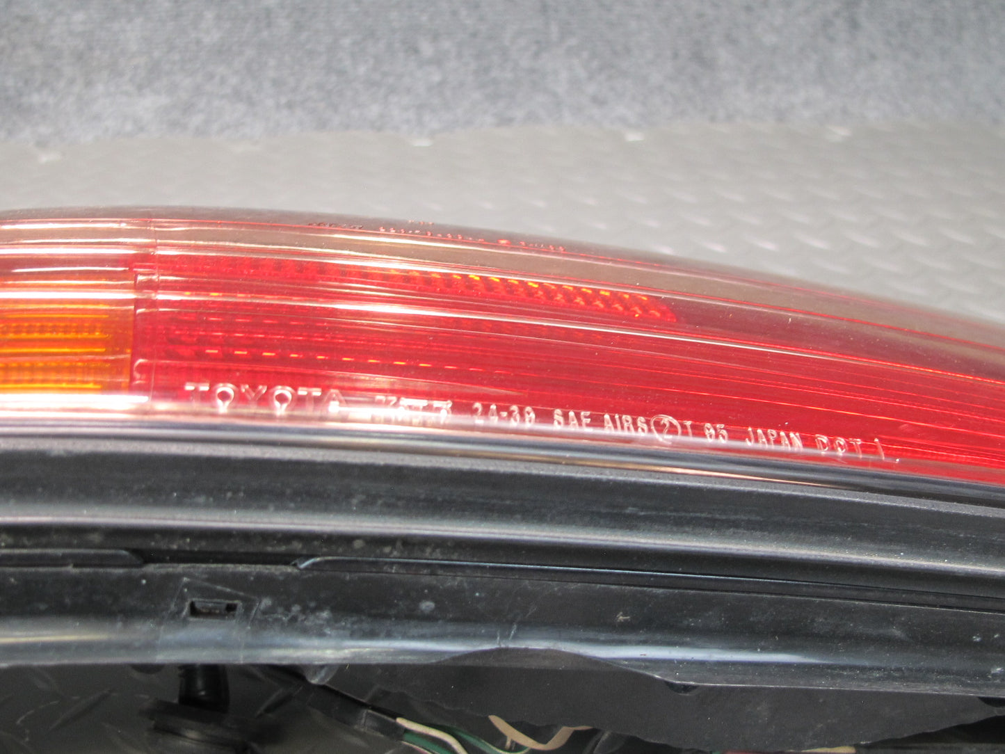 97-00 Lexus UZZ30L SC400 SC300 Set of 2 Rear Left & Right Tail Light Lamp OEM