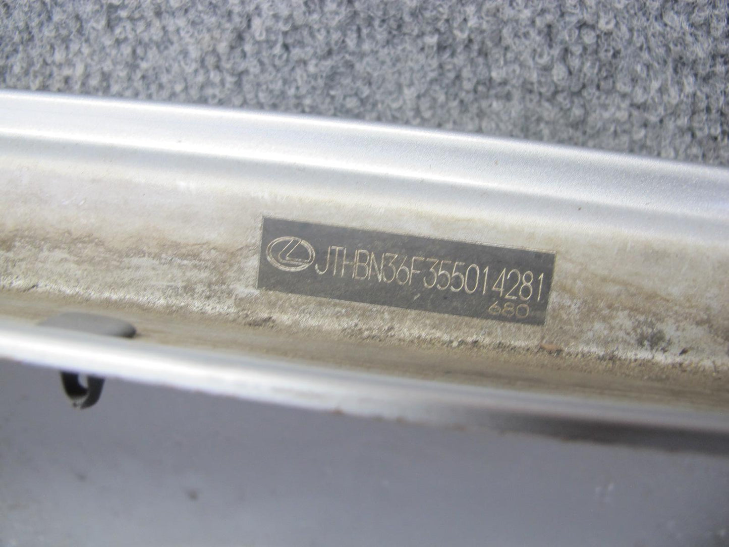 04-06 Lexus UCF30L LS430 Front Left Fender Shell Panel Cover OEM