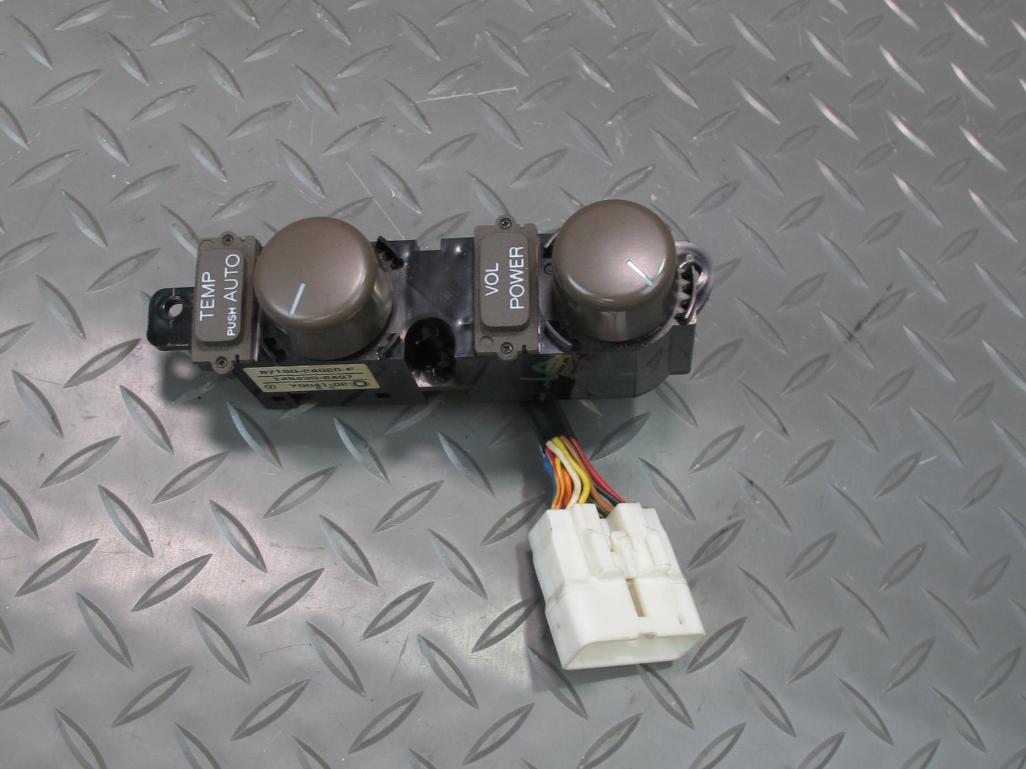 97-00 Lexus UZZ30L SC400 SC300 Temperature Volume Power Switch 87190-24020 OEM