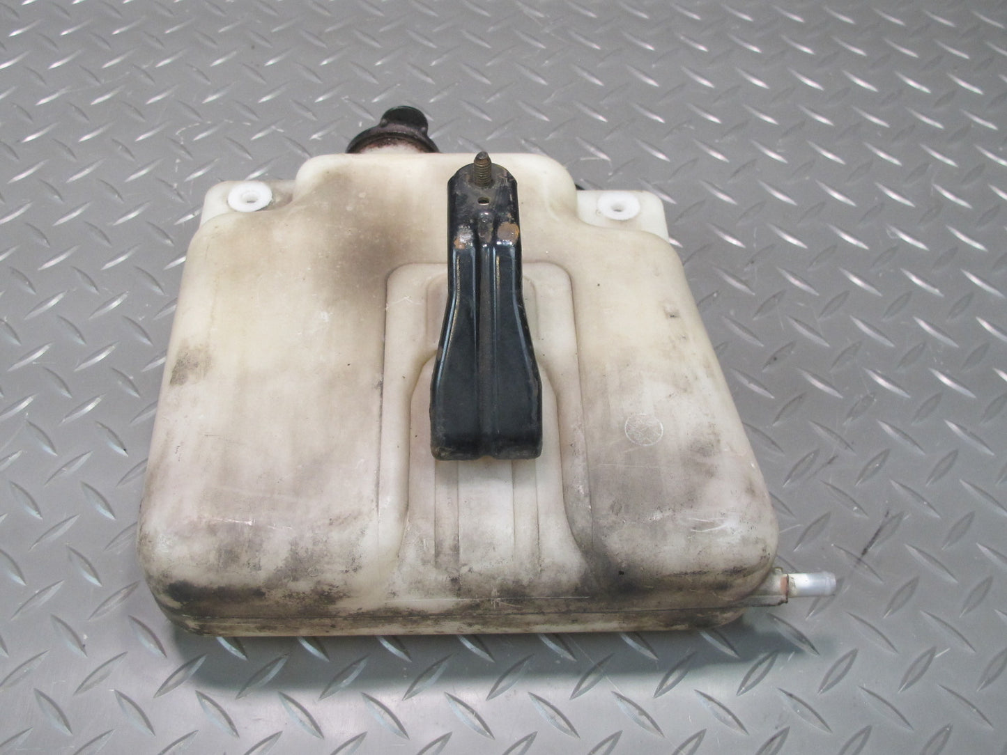 92-00 Lexus UZZ30L SC300 Engine Coolant Expansion Overflow Reservoir Tank OEM