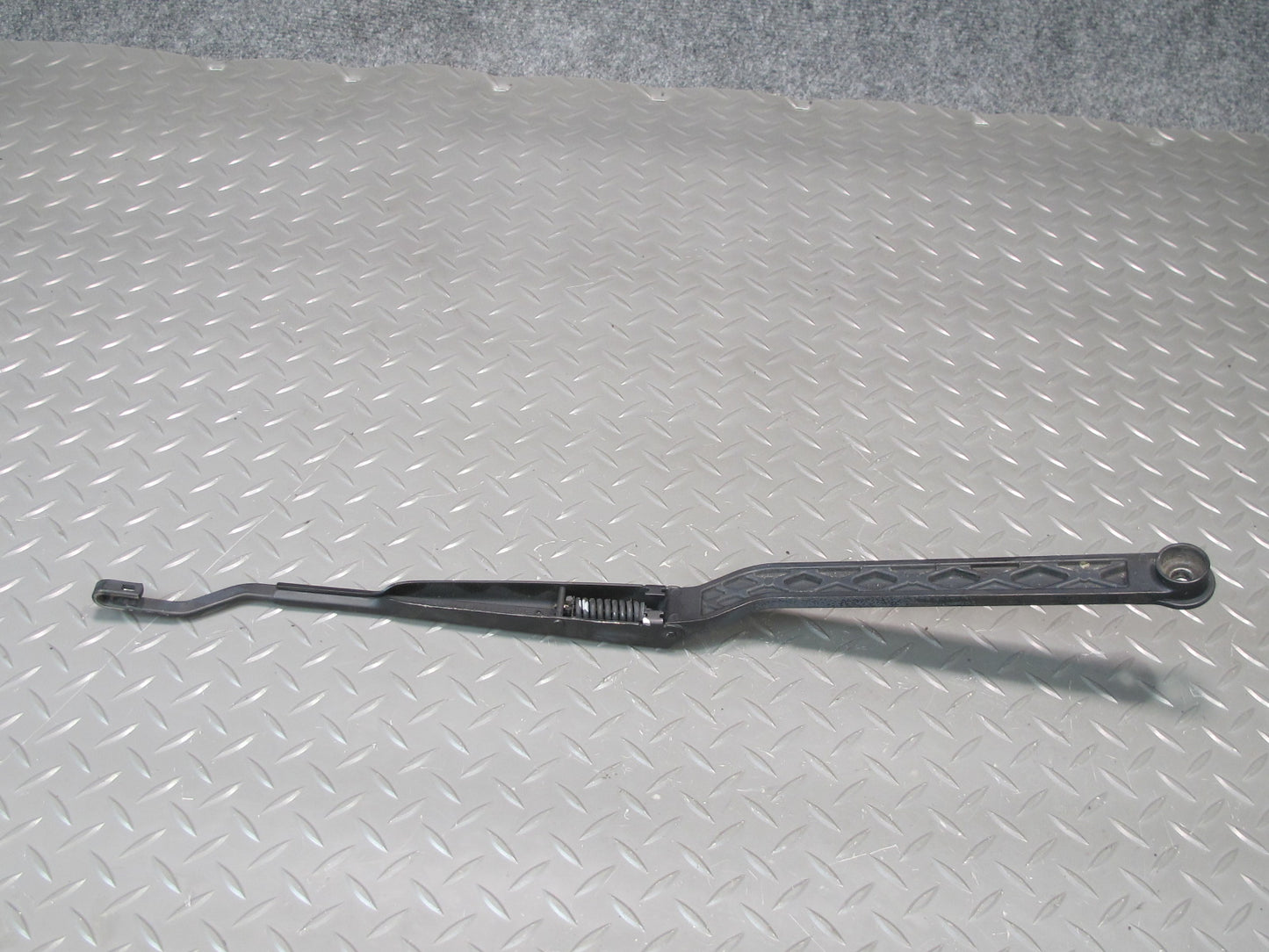 92-00 Lexus UZZ30L SC300 SC400 Front Left & Right Windshield Wiper Arm Set OEM