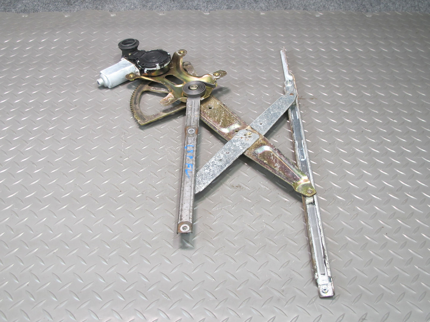 01-06 Lexus UCF30L LS430 Front Left Door Window Regulator w Motor OEM