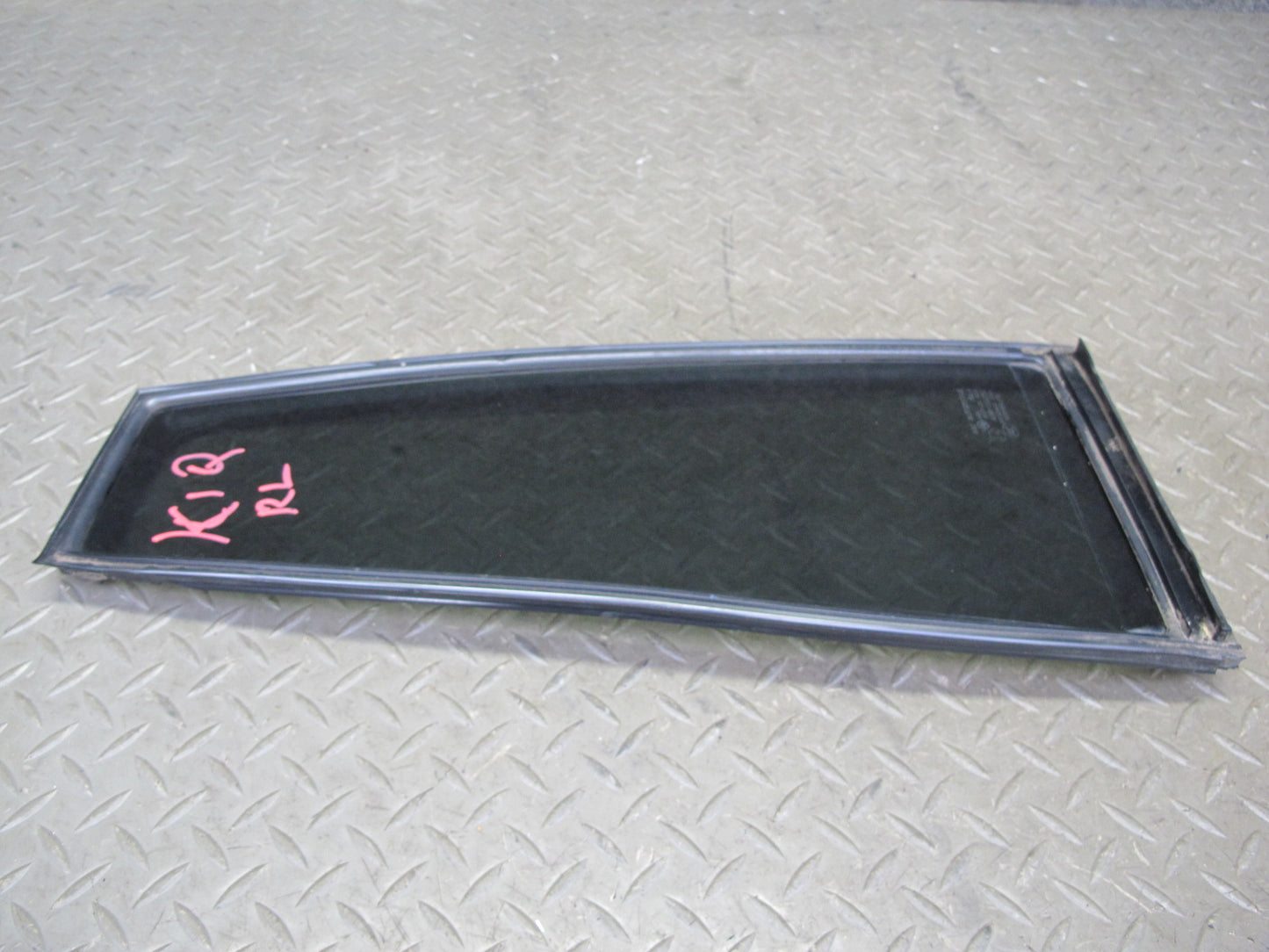 2011-2017 Infiniti QX56 QX80 Rear Left Driver Side Door Vent Glass Window