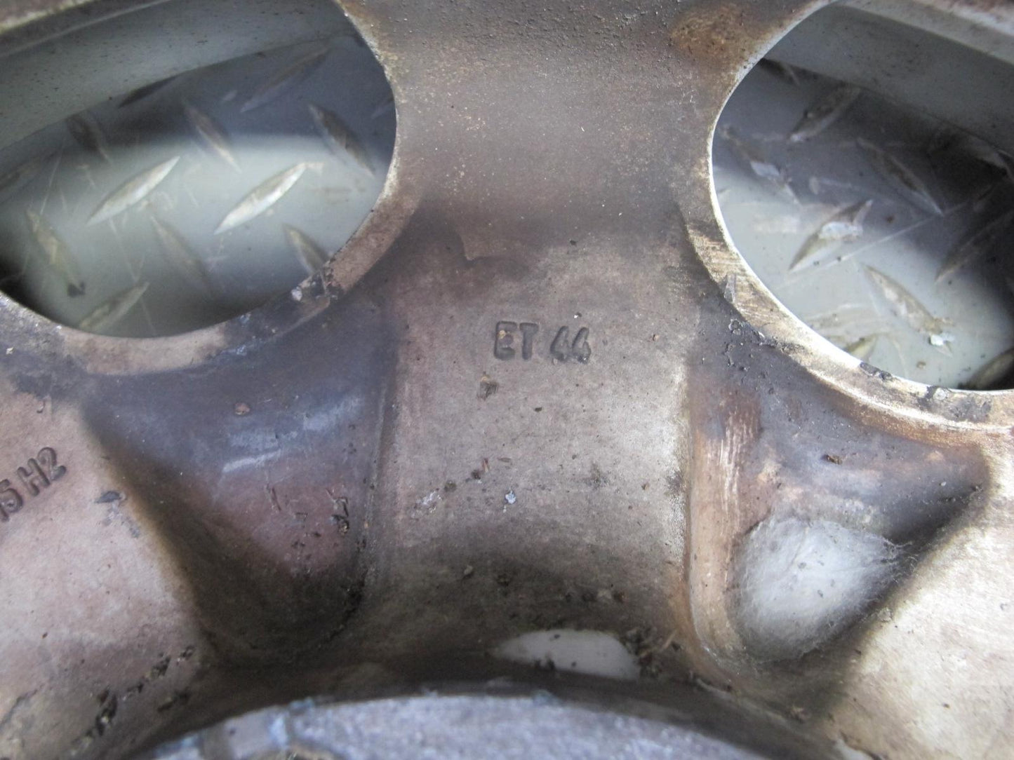 1995 Mercedes W124 300D Factory R15 15" Wheel Rim 15x6.5J ET44 1244011802 OEM