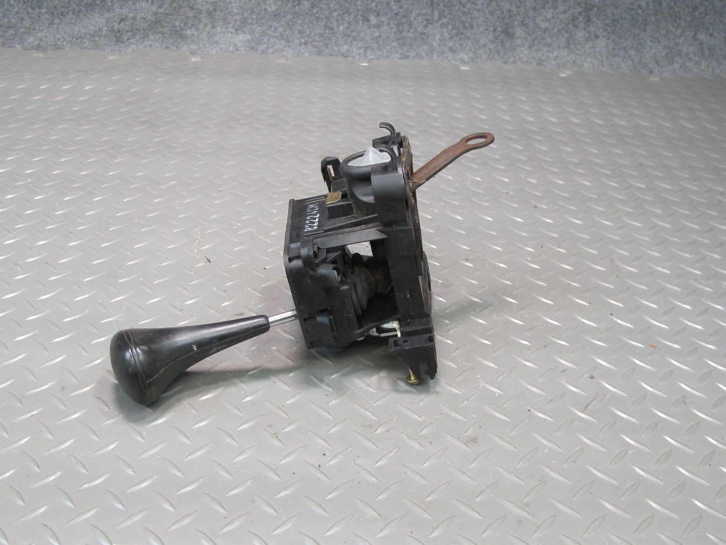 90-95 Mercedes W124 300D A/T Automatic Transmission Gear Shifter OEM