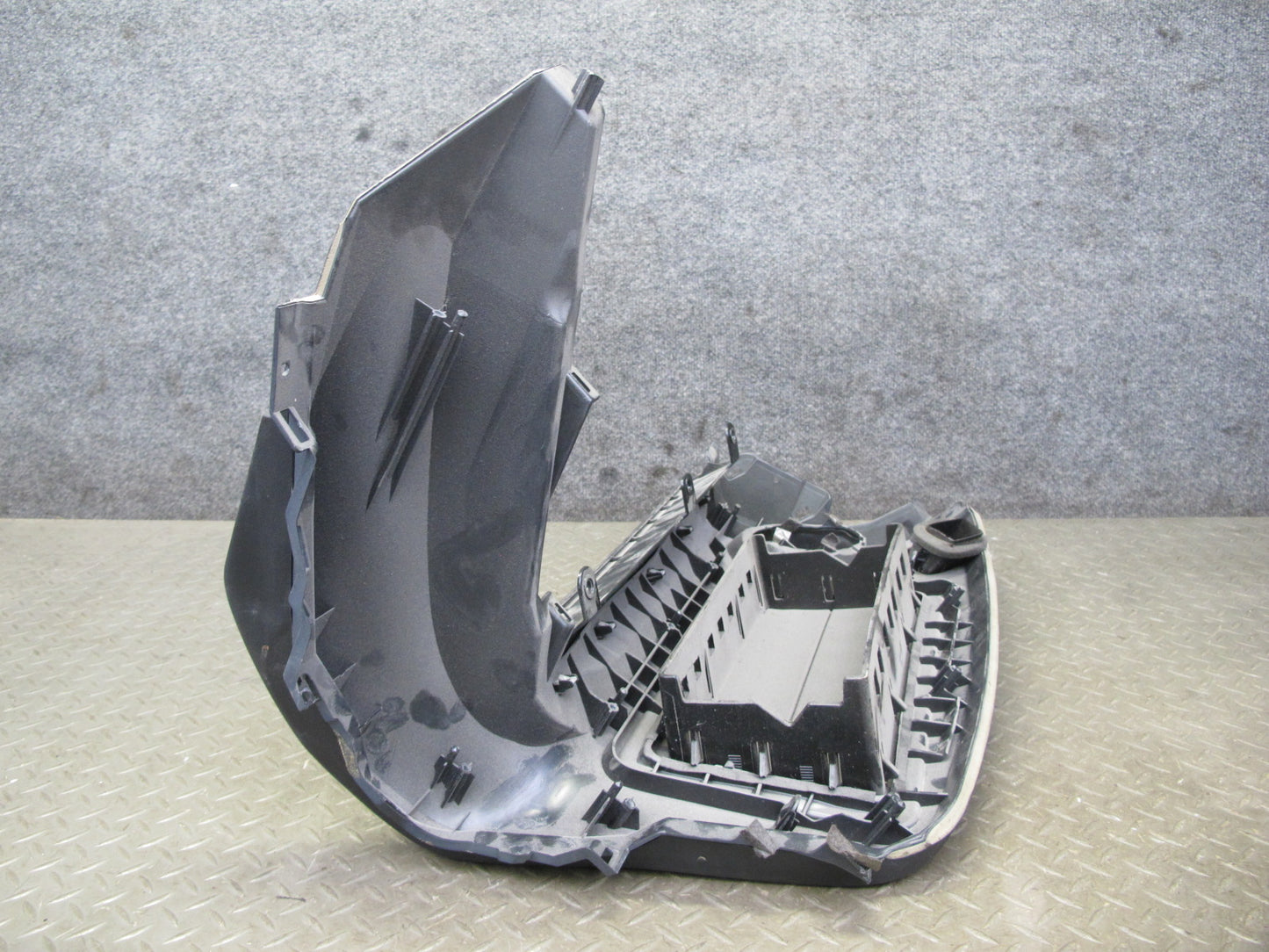 2013-2016 Infiniti JX35 QX60 Dash Instrument Panel Front Right Trim Cover Panel