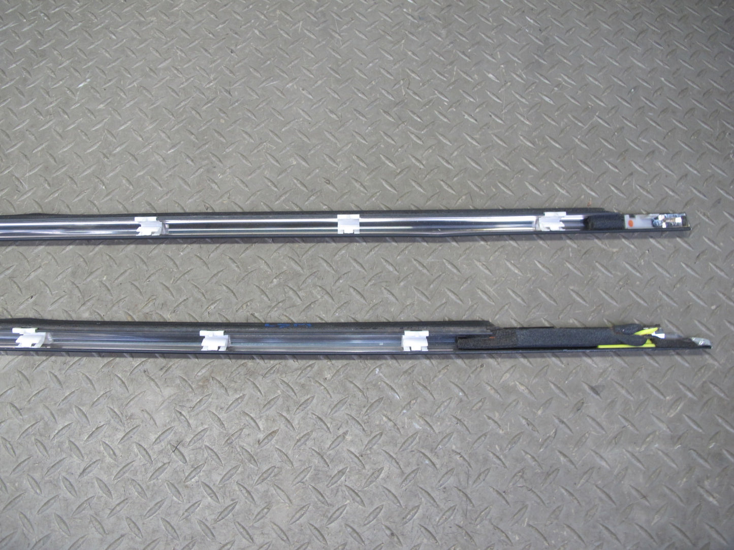 01-06 Lexus UCF30L LS430 Set of 4 Front & Rear Door Weatherstrip Molding OEM