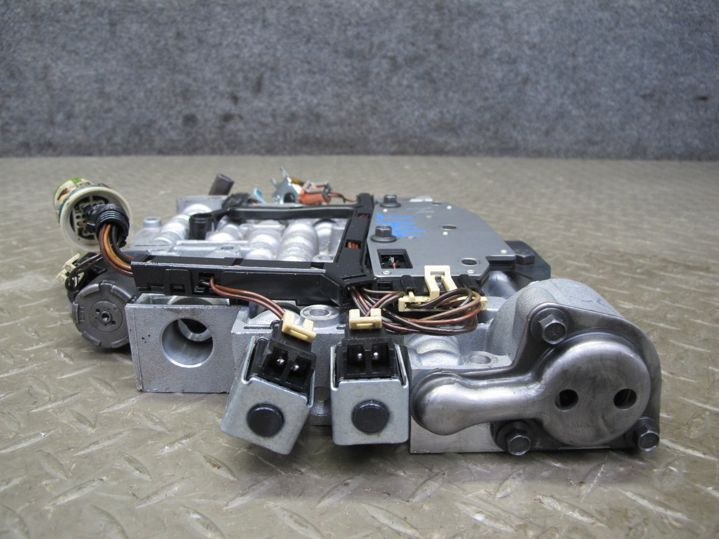 2003-2007 Hummer H2 4L65E Automatic Transmission Valve Body Mechatronic