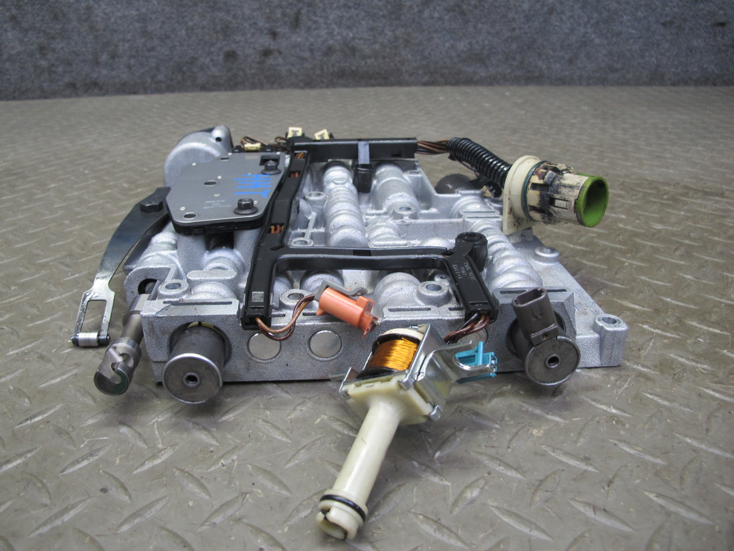 2003-2007 Hummer H2 4L65E Automatic Transmission Valve Body Mechatronic