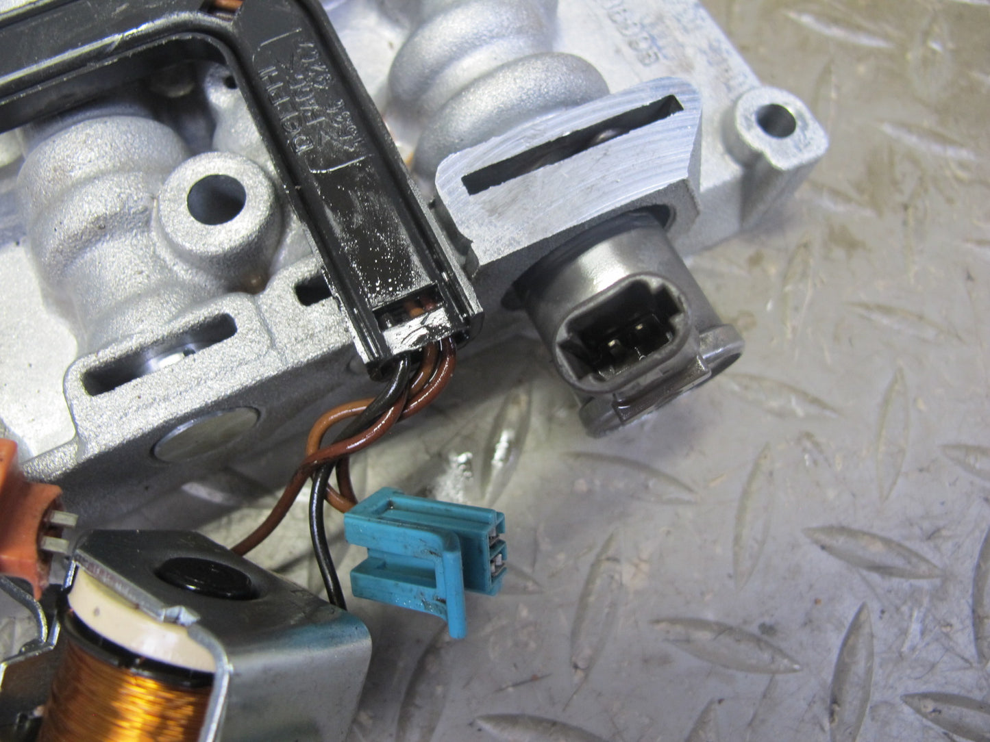 2003-2007 Hummer H2 4L65E Automatic Transmission Valve Body Mechatronic