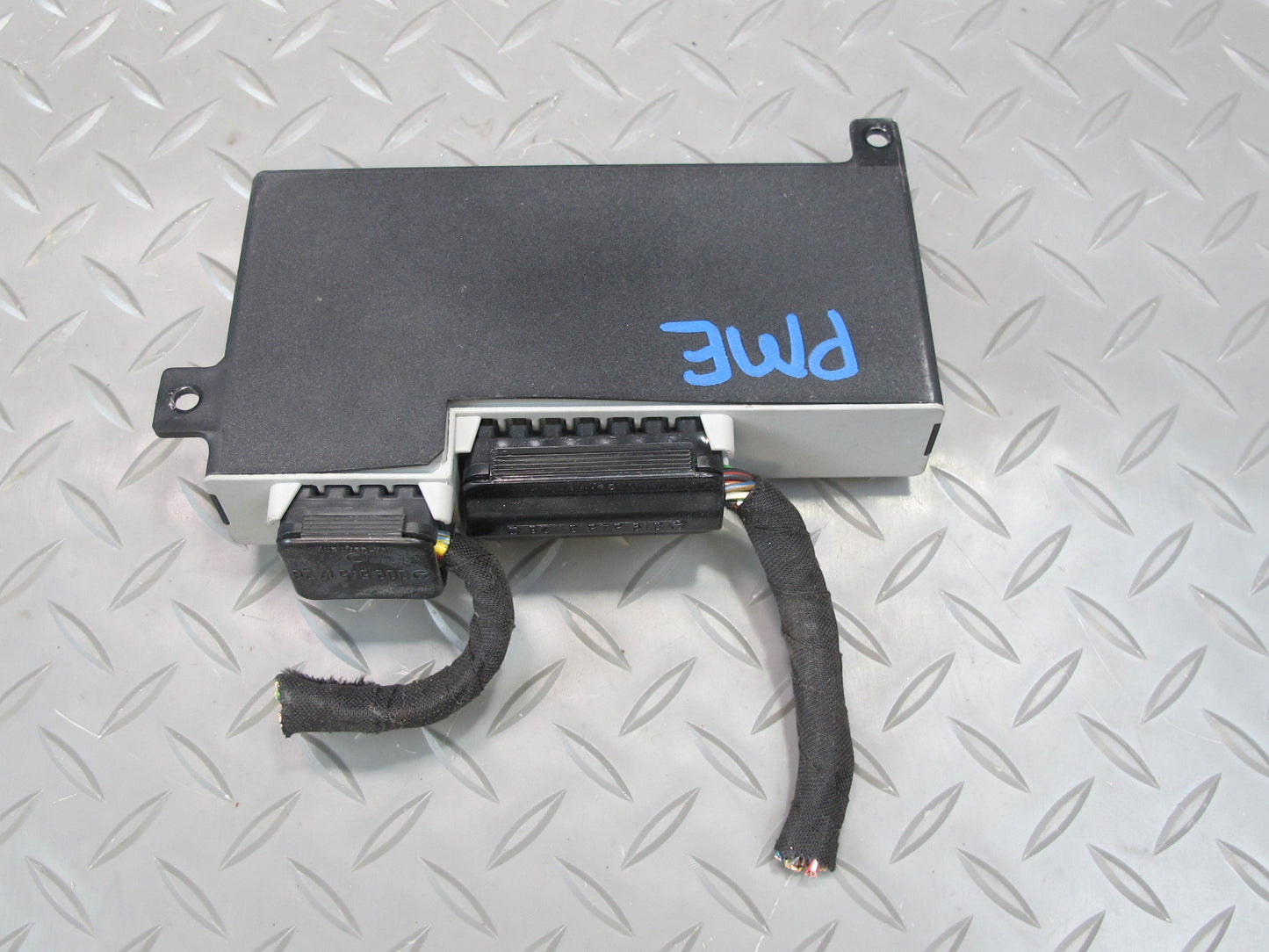 90-95 Mercedes W124 300D Anti Theft Alarm Control Module 1268202426 OEM