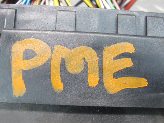 94-95 Mercedes W124 300D Engine Fuse Relay Box Module 1245450140 OEM