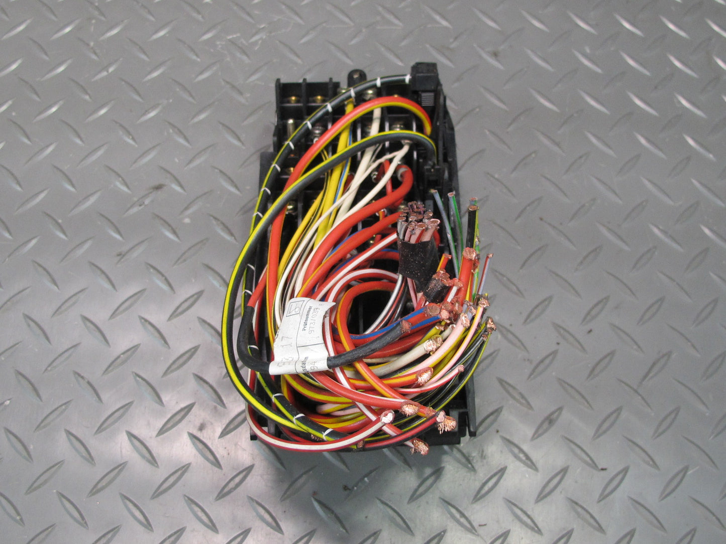 93-95 Mercedes W124 300D Fuse Relay Box Module 1244404232 OEM