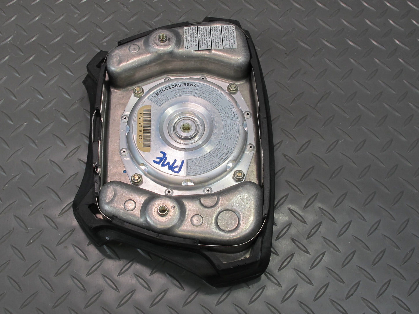 94-95 MERCEDES W124 E-CLASS FRONT LEFT DRIVER SIDE STEERING WHEEL SRS AIRBAG OEM