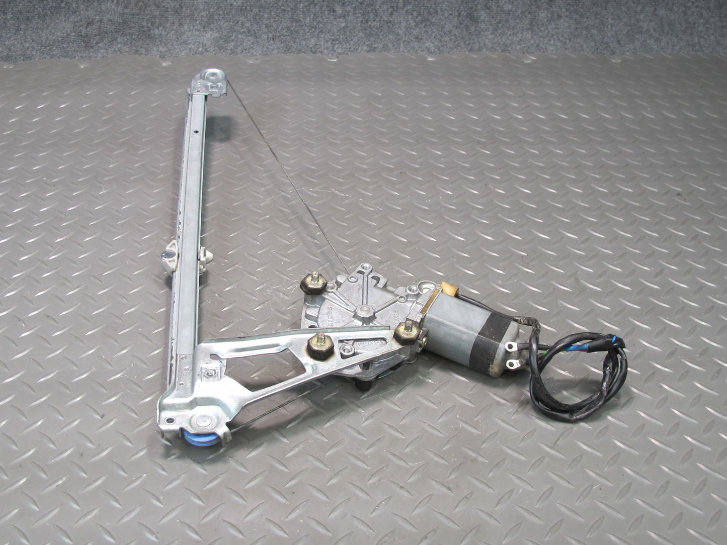 90-95 Mercedes W124 300D Sedan Rear Left Door Window Regulator w Motor OEM