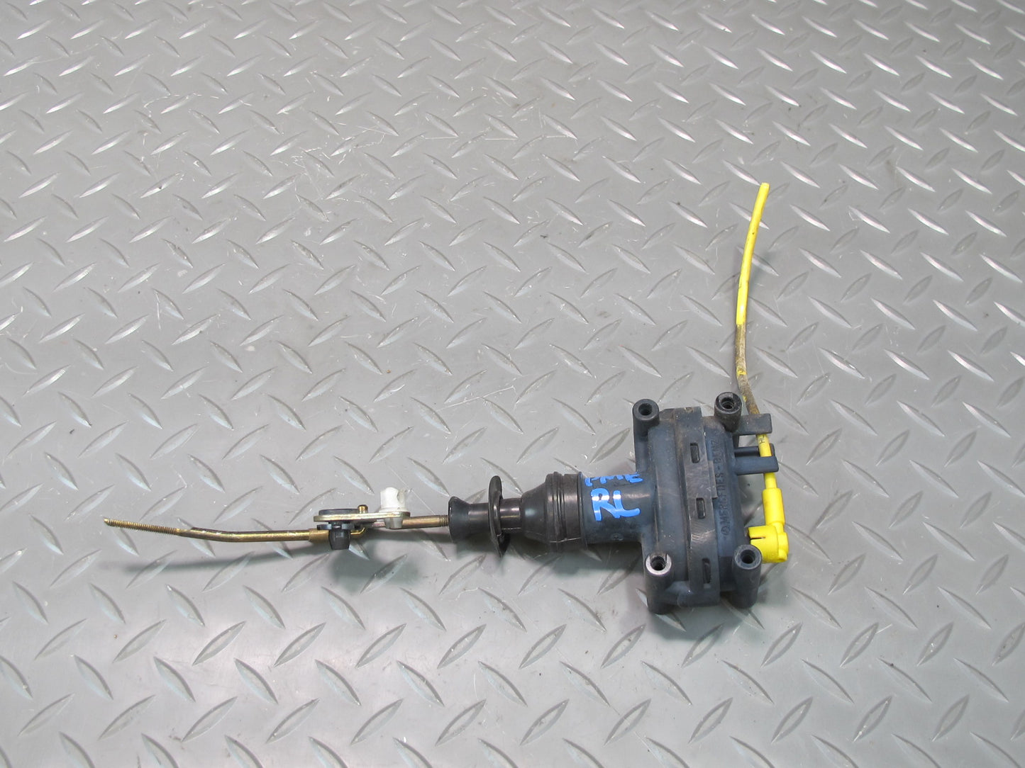 87-95 Mercedes W124 E-class Sedan Rear Left Door Lock Latch Vacuum Actuator OEM