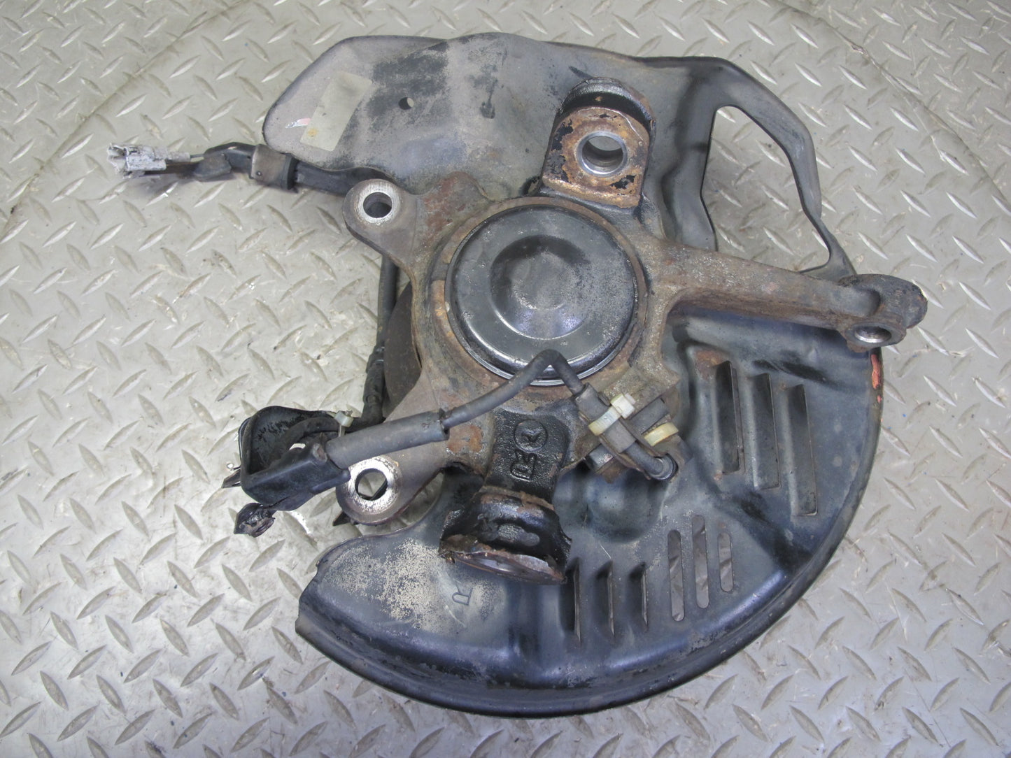 92-00 Lexus UZZ30L SC300 SC400 RWD Front Right Spindle Knuckle Wheel Hub OEM