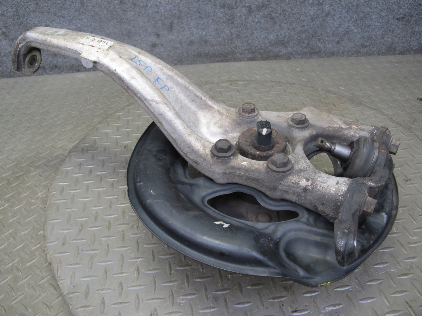 01-06 Lexus LS430 UCF30L RWD Front Right Spindle Knuckle Wheel Hub Bearing OEM