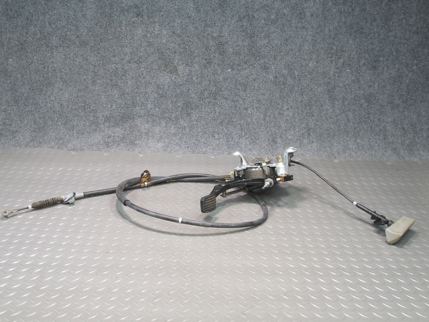 01-06 Lexus LS430 Emergency Parking Brake Pedal w Release Handle & Cable OEM