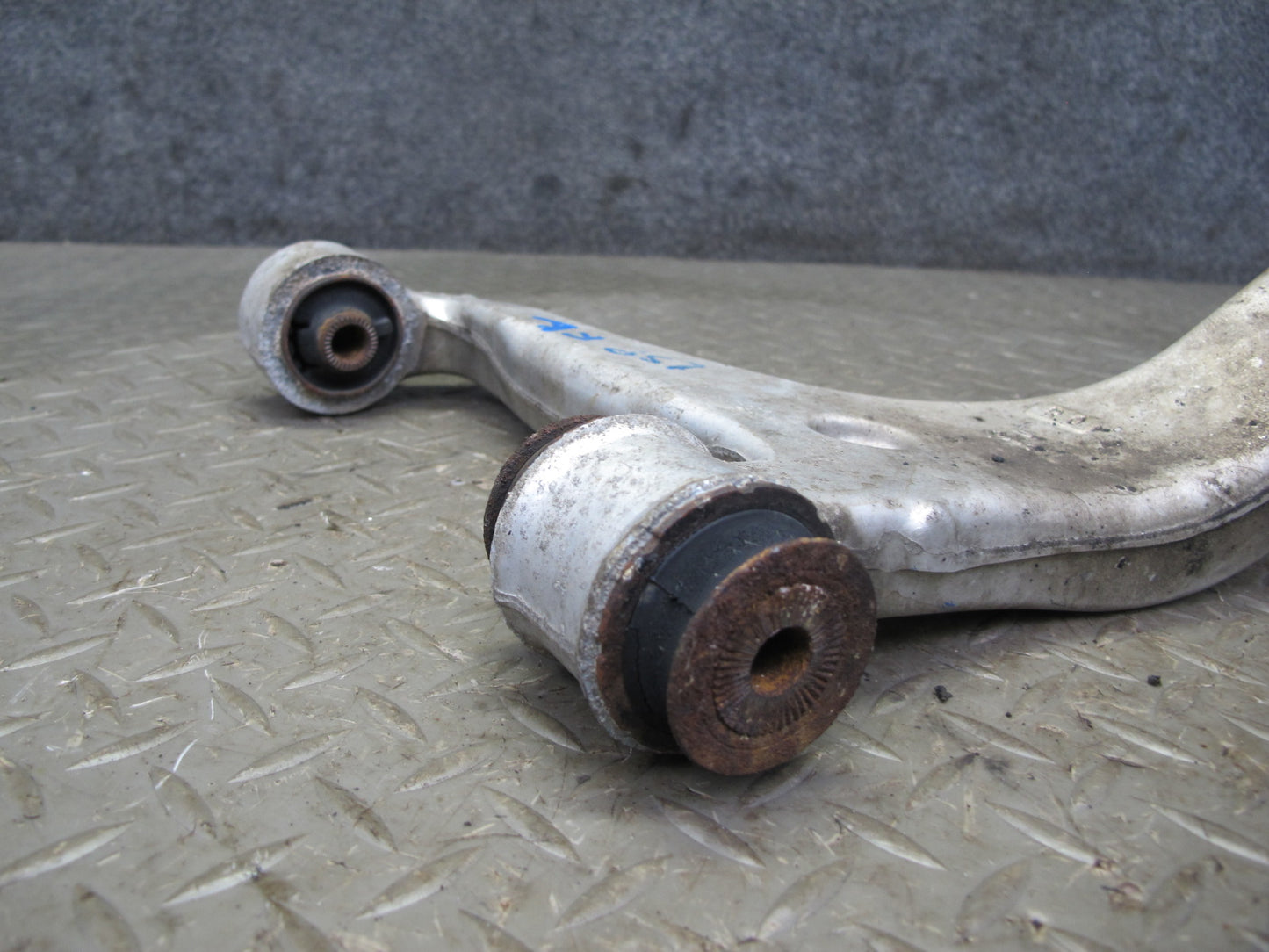 01-06 Lexus UCF30L LS430 Rear Left Suspension Upper Control Arm OEM