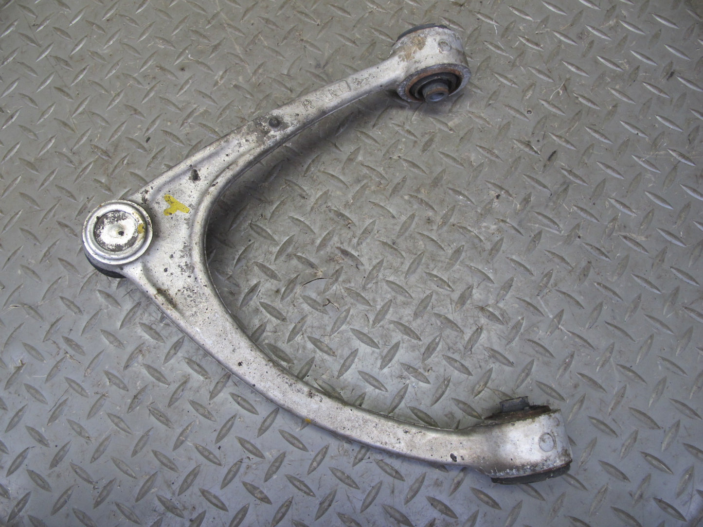 01-06 Lexus UCF30L LS430 Front Right Upper Control Arm OEM