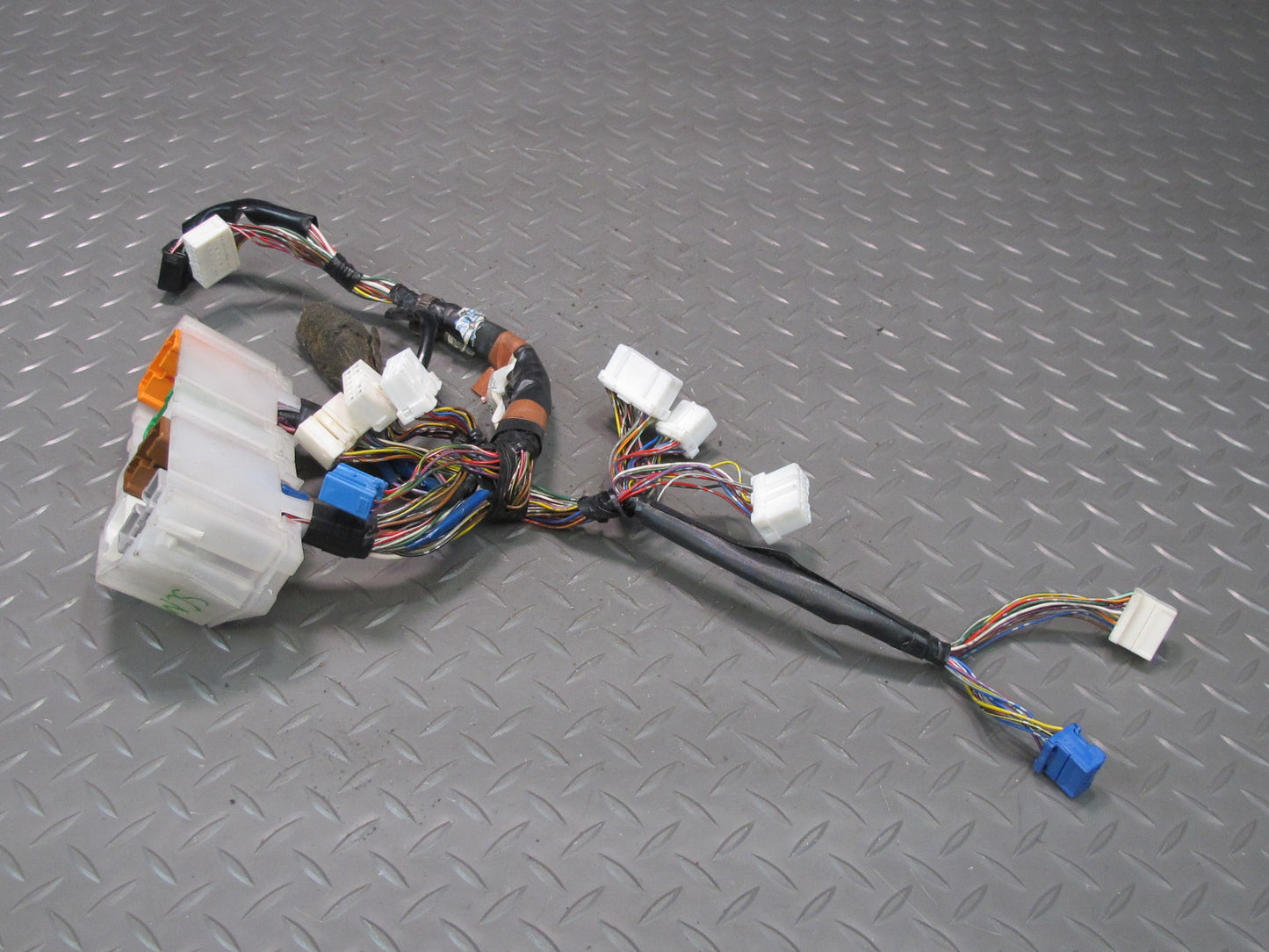 92-93 Lexus UZZ30L SC300 SC400 Console Box Wire Wiring Harness 82166-24081 OEM