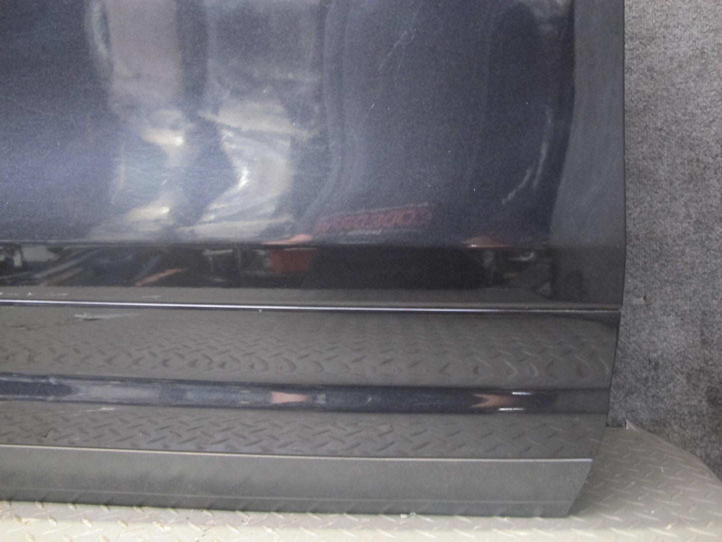 2011-2018 Porsche Cayenne 958 Front Right Side Door Shell Panel W/ Glass Black