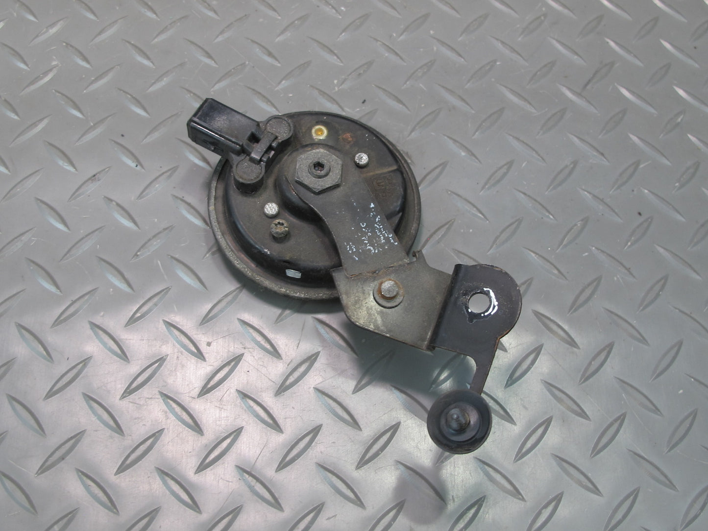 92-00 Lexus UZZ30L SC300 SC400 Alarm Horn Beep Signal Note Tone OEM