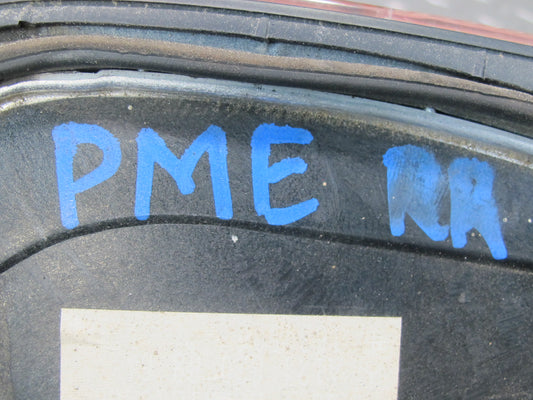 94-95 Mercedes W124 300D Sedan Set of 2 Rear Left & Right Tail Light Lamp OEM