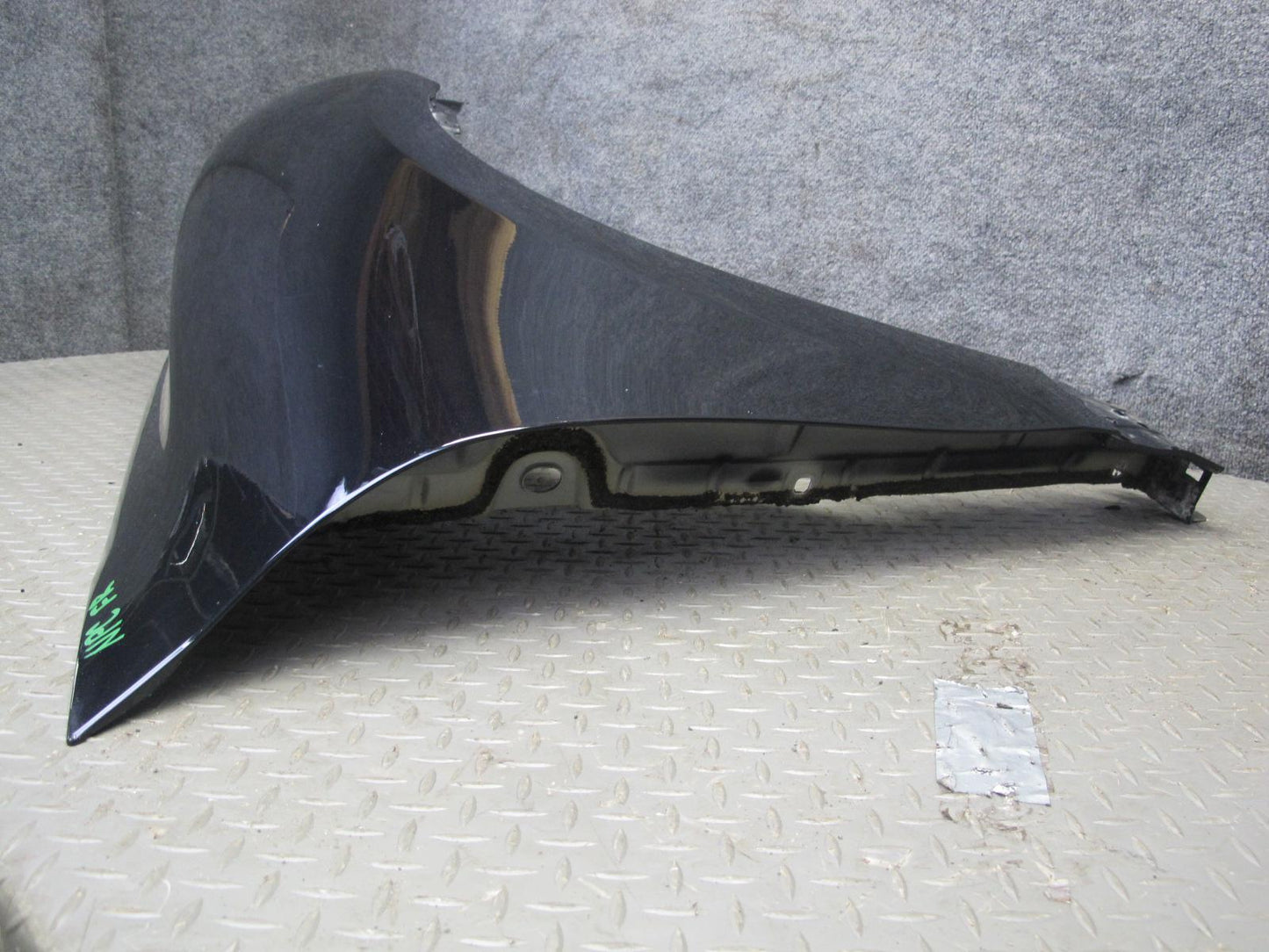 2011-2014 Porsche Cayenne 958 Front Right Pass Side Fender Panel Cover Black