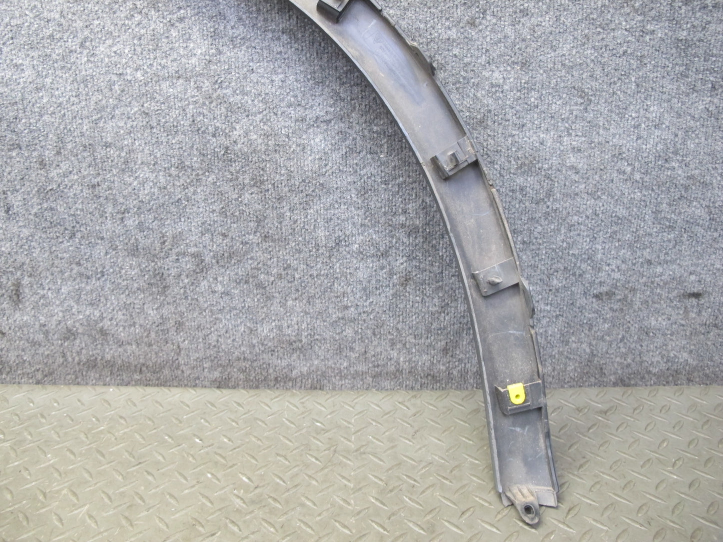 2011-2018 Porsche Cayenne 958 Front Left Side Wheel Fender Flare Trim Molding