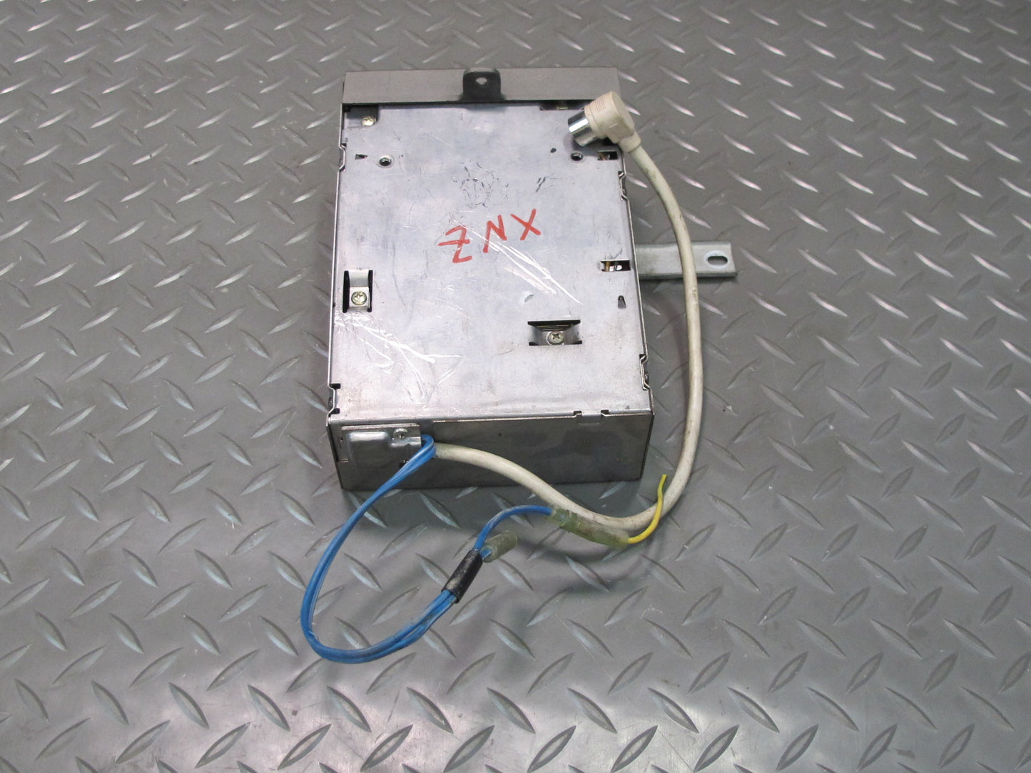 81-83 Datsun Nissan 280ZX Hitachi Stereo Cassette Deck Player CSD-6231Z OEM