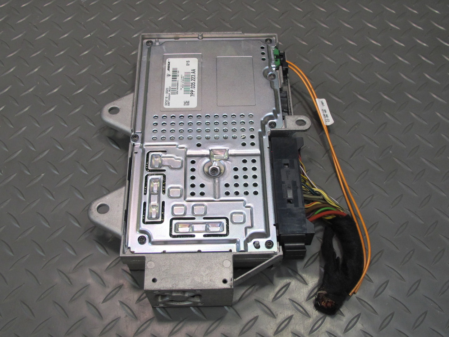 2011-2016 Porsche Cayenne 958 Radio Audio Bose Amplifier AMP 7PP035223AA